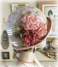 Load image into Gallery viewer, Antique Style 1920s Gatsby Flapper Hat Downton Abbey Peach Coral and Green Summer Cloche Hat - Ready to Ship - Antique Lace - Handmade Silk Roses
